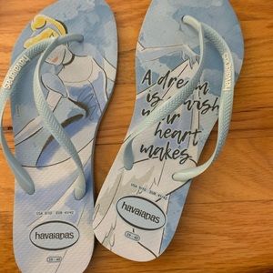 👑 princes flip flop